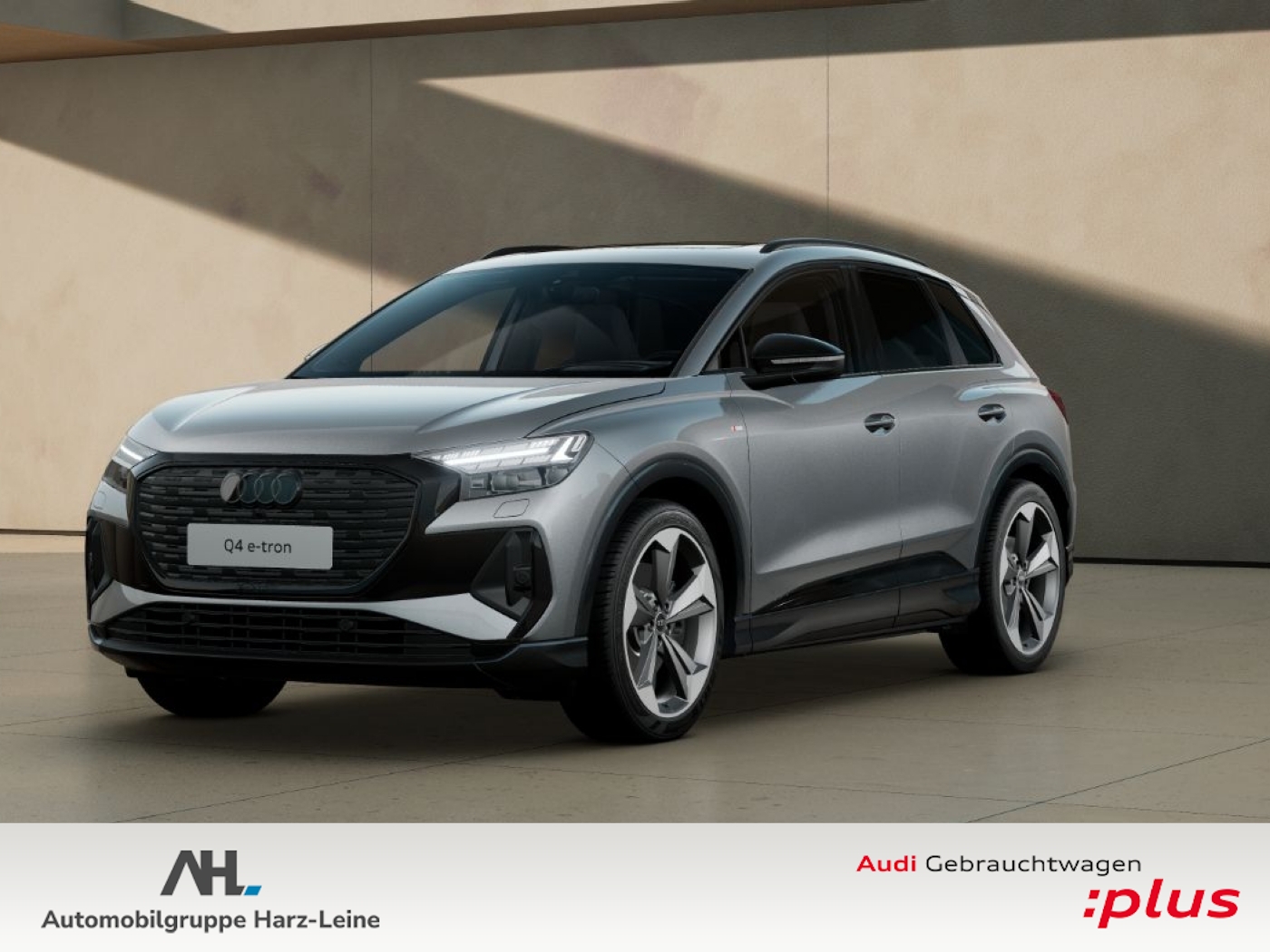 Q4 e-tron 55 e-tron quattro AHK S line Pano AHK