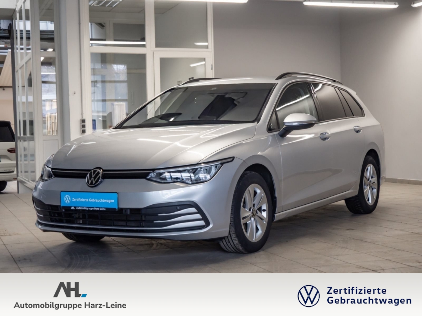 Golf VIII Variant LIFE TSI+ALU 16+AHK+ERGO SITZ+STANDHEIZUNG+TRAVEL ASSIST+NAVI
