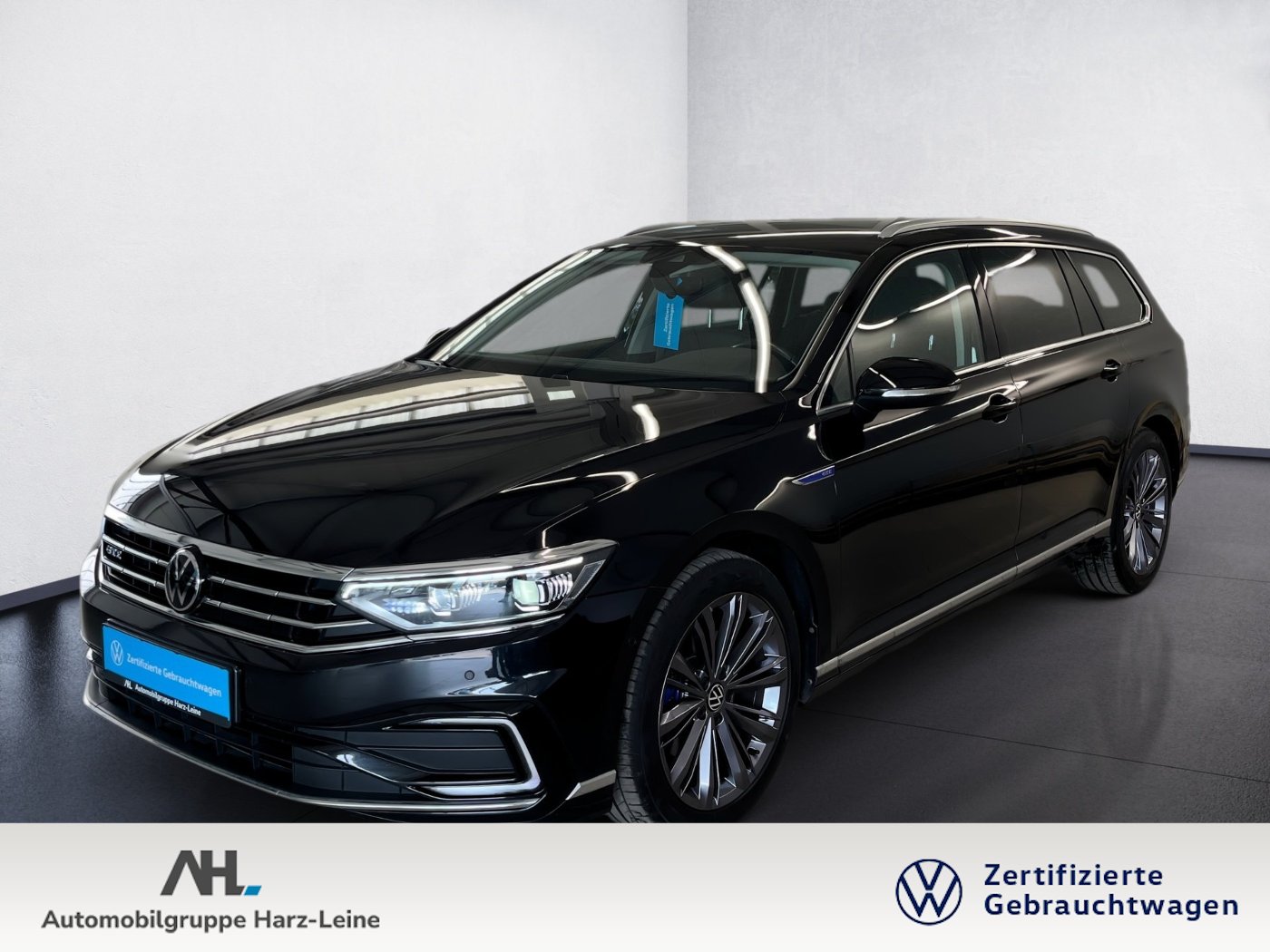 Passat Variant GTE DSG+AHK+ALU 18+RÜCKFAHRKAMERA+TRAVEL ASSIST+LED-MATRIX+NAVI+APP CONN