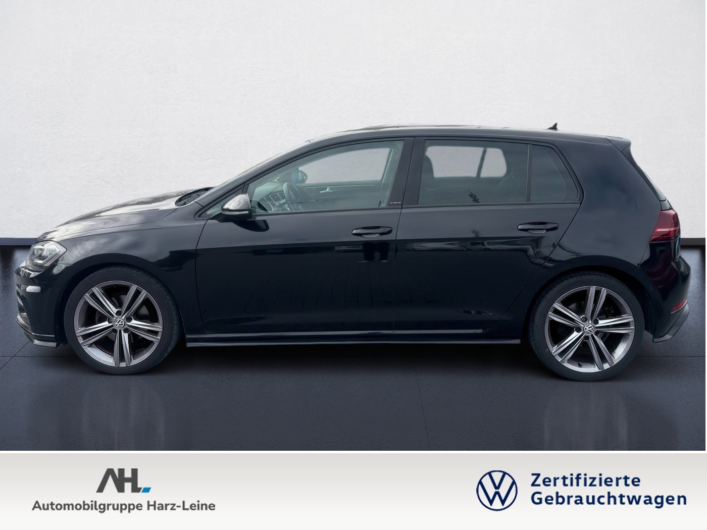 Golf VIII IQ-DRIVE+TSI+R-LINE SPORTPAKET+LED+NAVI+SITZHEIZUNG+ACC+PAARK ASSIST+TELEF