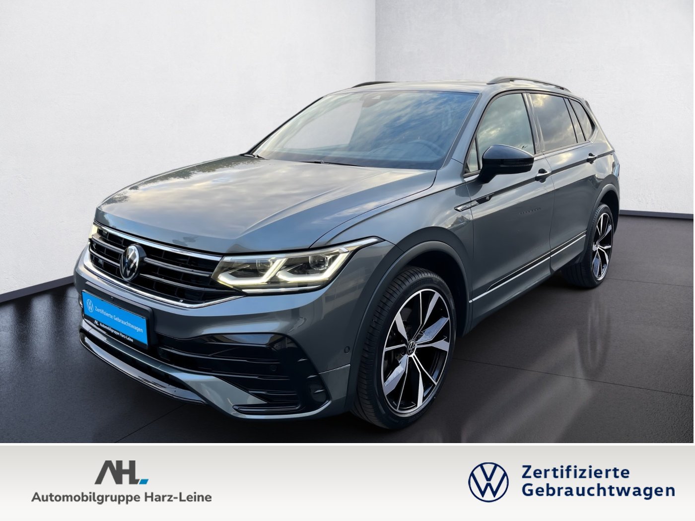 Tiguan Allspace R-LINE TDI DSG 4MOTION+AHK+ALU 20PANO+HUD+LED-MATRIX+KEYLESS+TRAVEL ASSI