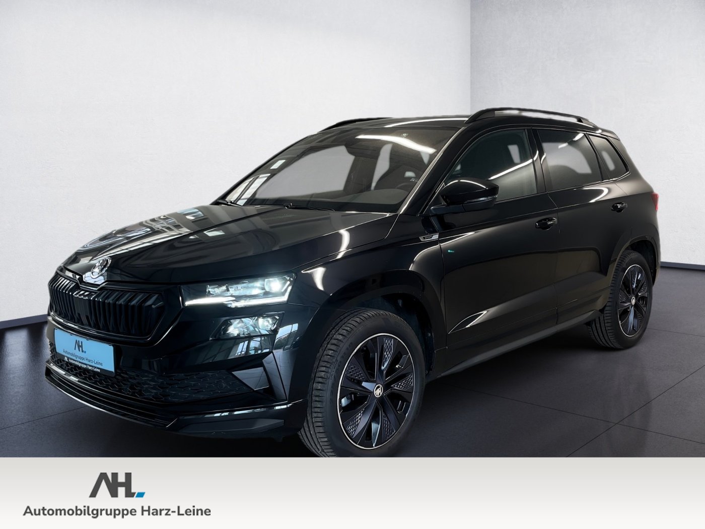 Karoq SPORTLINE TSI DSG 4x4+AHK+18+PANO+LED-MATRIX+RÜCKFAHRKAMERA+TRAVEL ASSIS