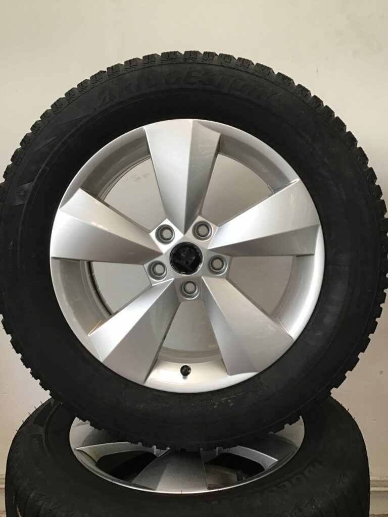 Skoda Kodiaq Winterkomplettradsatz 17 Zoll Alu