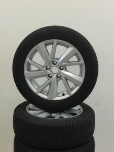 Winterkomplettradsatz Audi Q2 17Zoll Alu