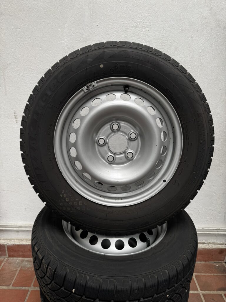 VW Transporter Winterkomplettradsatz 16 Zoll Stahl