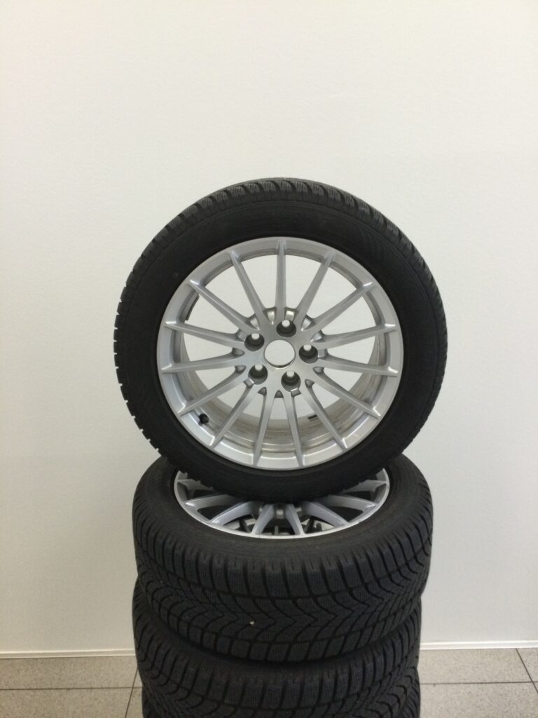 Winterkomplettradsatz Audi A5 17Zoll Alu