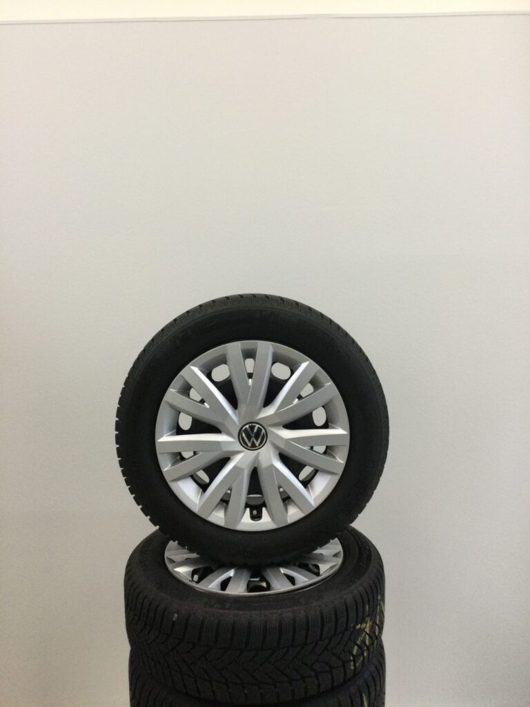 Winterkomplettradsatz VW Golf 8 Variant 16Zoll Stahl
