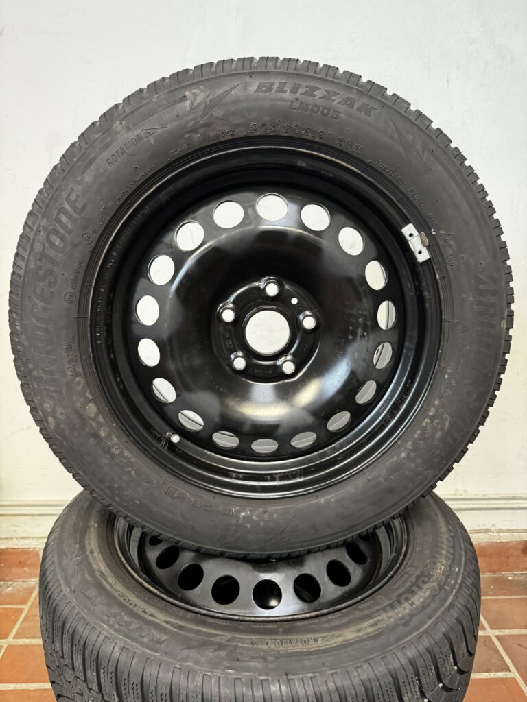 VW Caddy Winterkomplettradsatz 16 Zoll Stahl