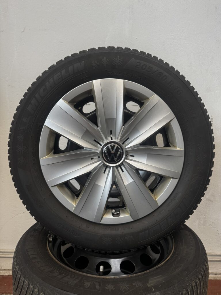 VW T-Roc Winterkomplettradsatz 16 Zoll Stahl