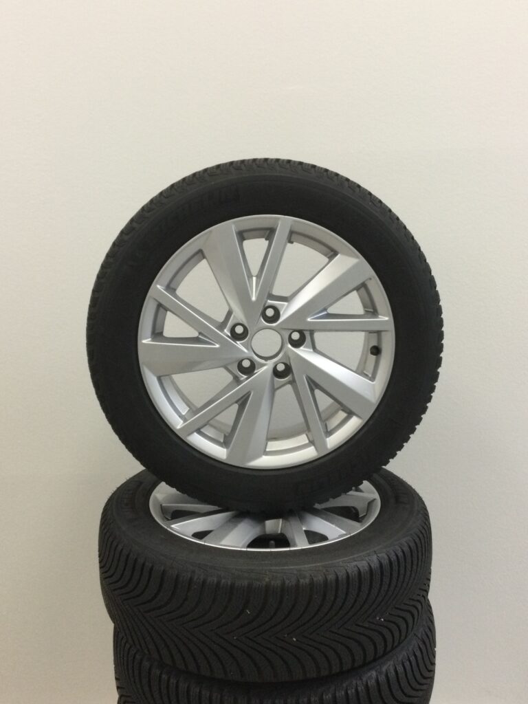 Winterkomplettradsatz Audi Q2 17Zoll Alu